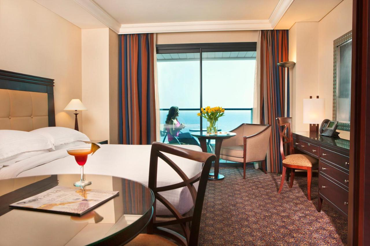 Raouche Arjaan By Rotana Aparthotel Beirut Ngoại thất bức ảnh