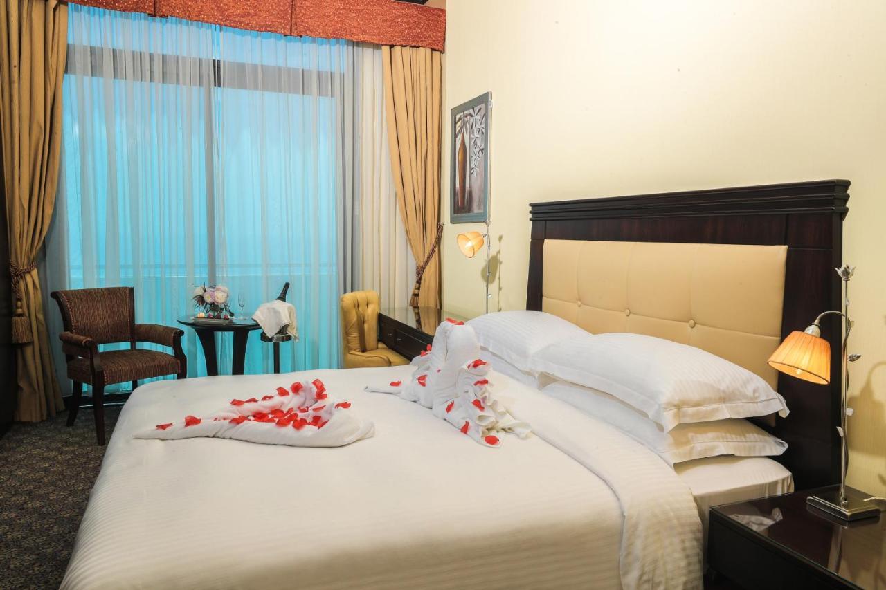 Raouche Arjaan By Rotana Aparthotel Beirut Ngoại thất bức ảnh